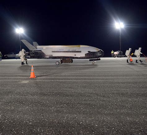 X 37B Breaks Record Lands After 780 Days In Orbit Aerotech News Review