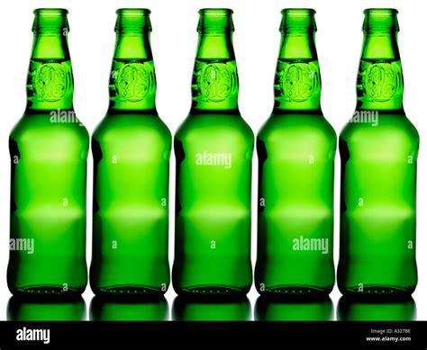 Green Bottles Fotos Und Bildmaterial In Hoher Aufl Sung Alamy