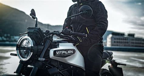 Husqvarna dévoile des nouvelles Vitpilen et Svartpilen 401