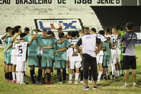 Categorias de base do Treze realizam coletivo tático na preliminar do