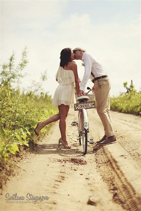 Pin By Sve Stoyanova On Bicycles Vintage Wedding Photography Wedding