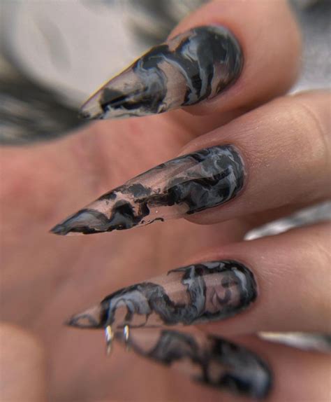 Маникюр Punk Nails Grunge Nails Hippie Nails