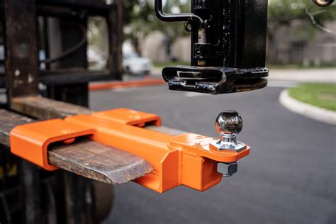 Forklift Trailer Hitch Attachment Containgo