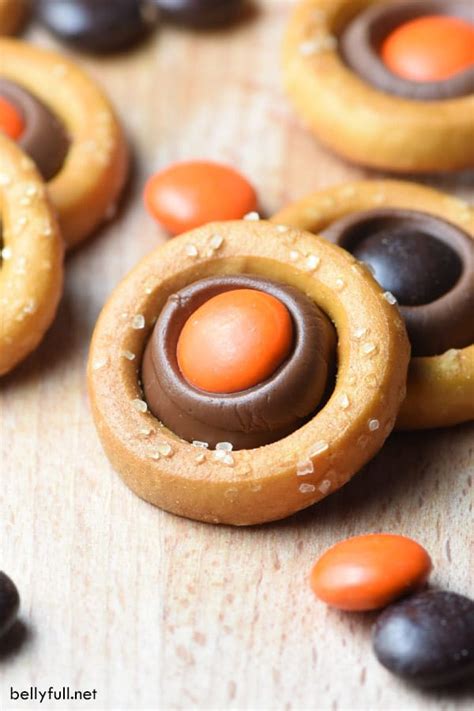 Halloween Pretzel Rings - Belly Full