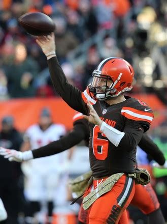 Cleveland Browns Baker Mayfield Throws Passt Editorial Stock Photo