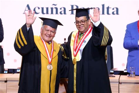 C Sar Acu A Recibi Doctor Honoris Causa Por La Universidad Se Or De