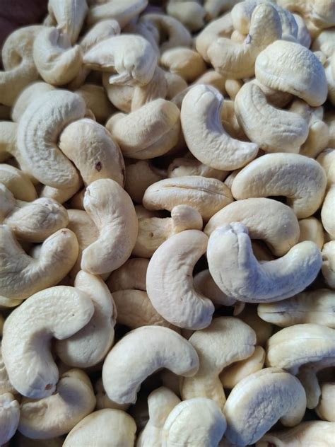 Steamed White Whole Cashew Nuts At Rs Kg In Chennai Id