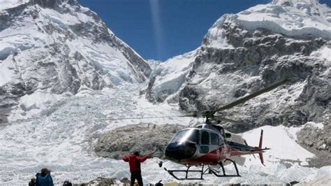 Zahl Der Todesopfer Am Mount Everest Steigt Auf F Nf Welt