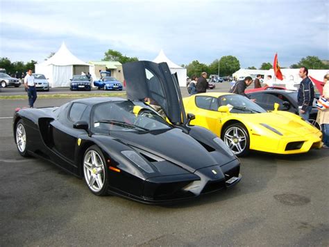 Voitures Et Automobiles La Ferrari Enzo