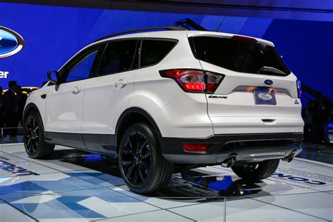 2017 Ford Escape Updated With Fresh Looks New Engines