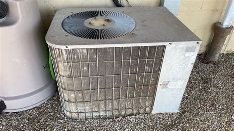 1990s Janitrol “high Efficiency” Central Air Conditioner Not Running Youtube