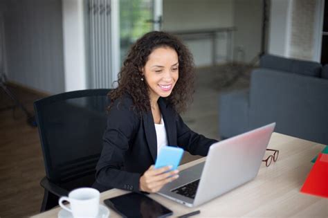 Premium Photo Shot Of An Attractive Mature Businesswoman Working On Laptop In Her Workstation