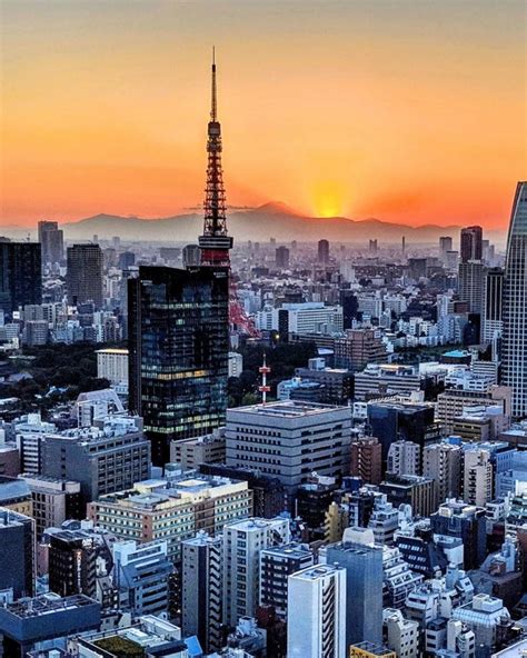 Sunrise over Mount Fuji, taken from Tokyo. : r/travel