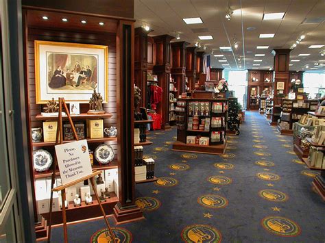 Abraham Lincoln Museum And Library • Gerken Retail Design Company