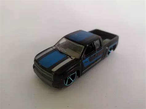 Hot Wheels 2006 Chevy Silverado Negra Líneas Grises Azules Mercadolibre