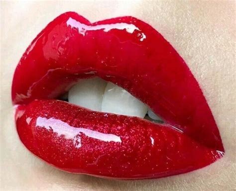 Pin By Bobthebluepoodle On Lips Lipstick And Lip Paint Pink Lips