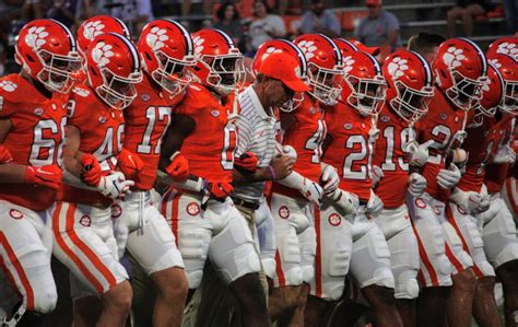 2025 Rb Gideon Davidson Visits For Clemson Tigers 30 20 Win Over Nc