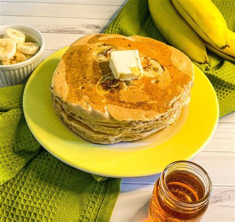 Banana Pancakes - Forward Food