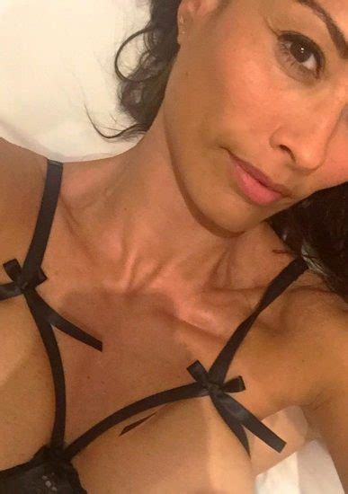 Melanie Sykes Nude Leaked Private Photos Collection