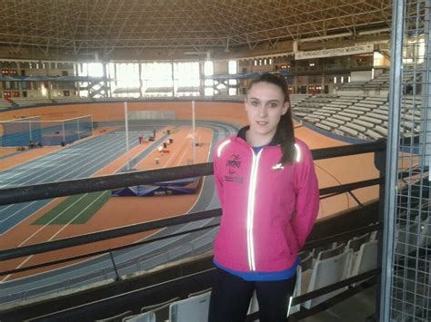 Atletismo En C Lm Paula Sevilla Inmobiliaria Teo Valdepe As Ath C