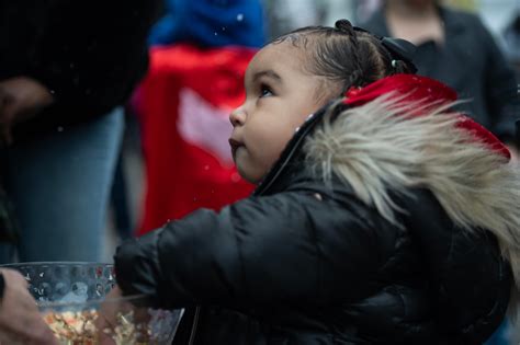 Kalamazoo Residents Brave Snow For Night Of Trick Or Treating