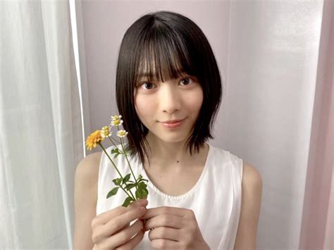 欅坂46森田ひかる、透明感溢れるノースリーブ白ワンピオフショットの破壊力！本日86発売『週刊ヤングジャンプ』に降臨！ 櫻坂46まとめちゃんねる