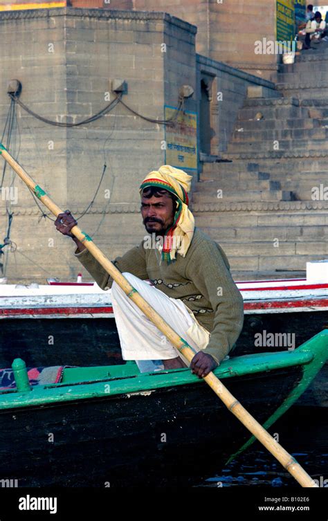 Varanai Ghats Hi Res Stock Photography And Images Alamy