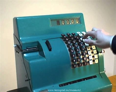 Советский кассовый аппарат "КИМ-2". Soviet cash register KIM-2. - YouTube