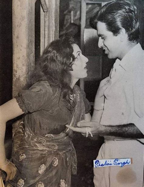 Madhubala & Dilip Kumar | Vintage bollywood, Retro bollywood, Old ...