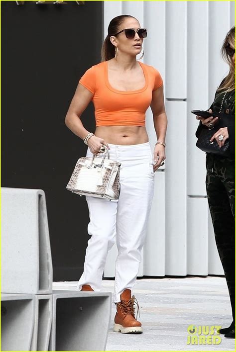 Jennifer Lopez Flaunts Her Abs While Shopping With Alex Rodriguez