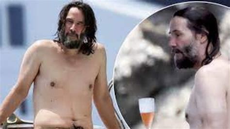 Keanu Reeves Goes Wild In Italy See Him Shirtless And Tipsy On A Boat