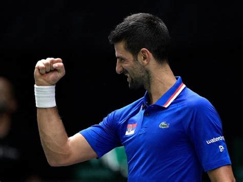 Watch Jelena Djokovic Steps Back As Novak Djokovic Stops Midway To