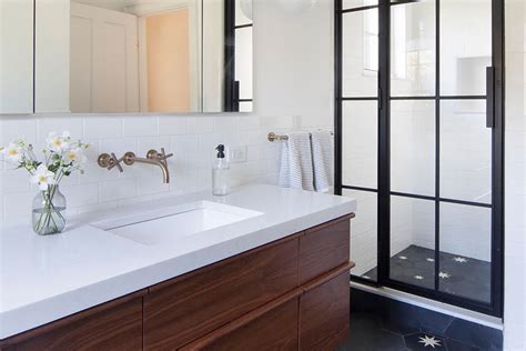 How To Choose The Right Paint Colors For A Small Bathroom Storables