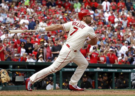 Matt Holliday steps down as Cardinals bench coach