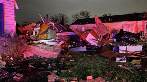 Drone captures incredible video of tornado tearing through New Orleans