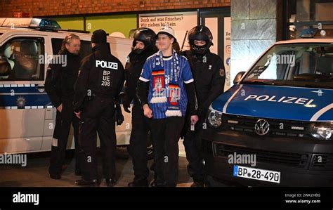 Rund Polizisten Der Bundespolizei Und Hamburger Polizei