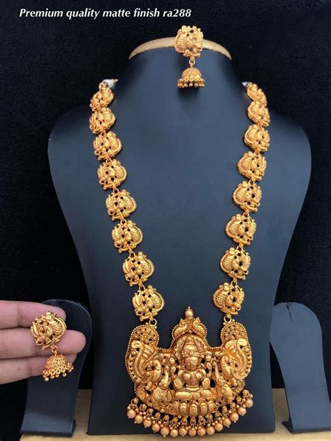 Pin By Seema Rathi On Gol Dressy Jewelry Gold Fashion Necklace New Gold Jewellery Designs