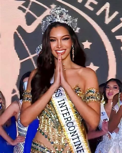 Cristina Villegas de México gana en Miss Intercontinental segundo lugar