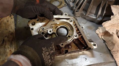 How To Disassemble Ford Zetec Oil Pump Youtube