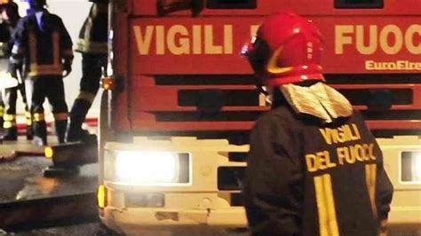 Scoppia Incendio In Casa Anziano Disabile Muore Nel Messinese