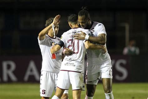 Saprissa Se Adelanta En Su Serie Tras Ganar En Guatemala