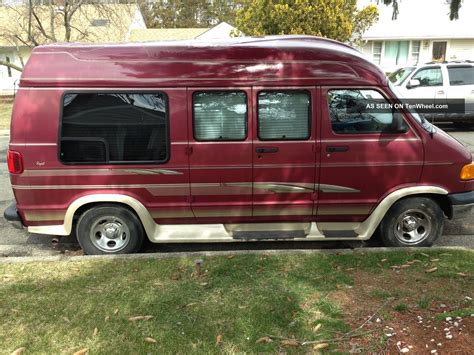 2001 Dodge Ram 1500 Van Base Standard Passenger Van 3 Door 3 9l