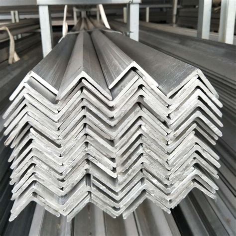 Galvanised Angle Bar Hot Dipped Galvanized Angle Steel With Iron Bar