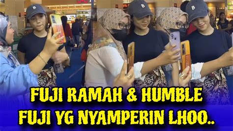 Fuji Saat Bertemu Ibuk² di Mall Tetap Humble dan Ramah Tuai Pujia