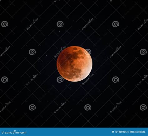 Total Lunar Eclipse of the Image Stock Photo - Image of night, winter ...