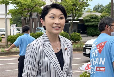 小渕優子氏が燕市で自民新人候補の応援演説