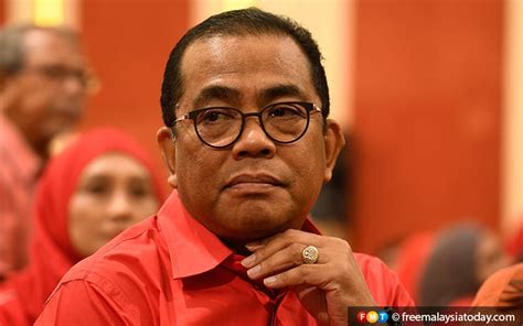 Umno Should Name Its Own Pm Candidate Urges Khaled Fmt