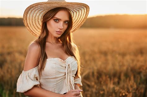 Sergey Yakubitskiy Women Brunette Long Hair Straight Hair Hat Straw Hat