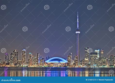 Toronto Nachtskyline Kn Kontrollturm Im Stadtzentrum Gelegen