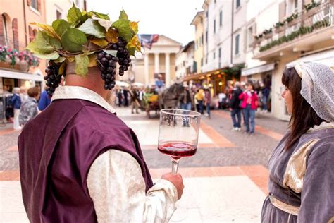 La Festa Delluva E Del Vino Bardolino Simbolo Di Un Territorio